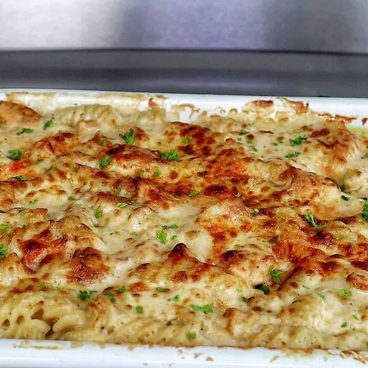 Baked Garlic Parmesan Chicken Pasta