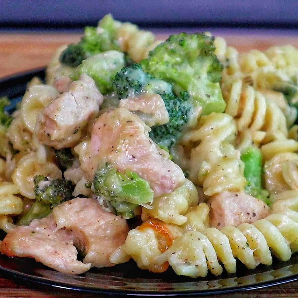 Baked Chicken and Broccoli Alfredo