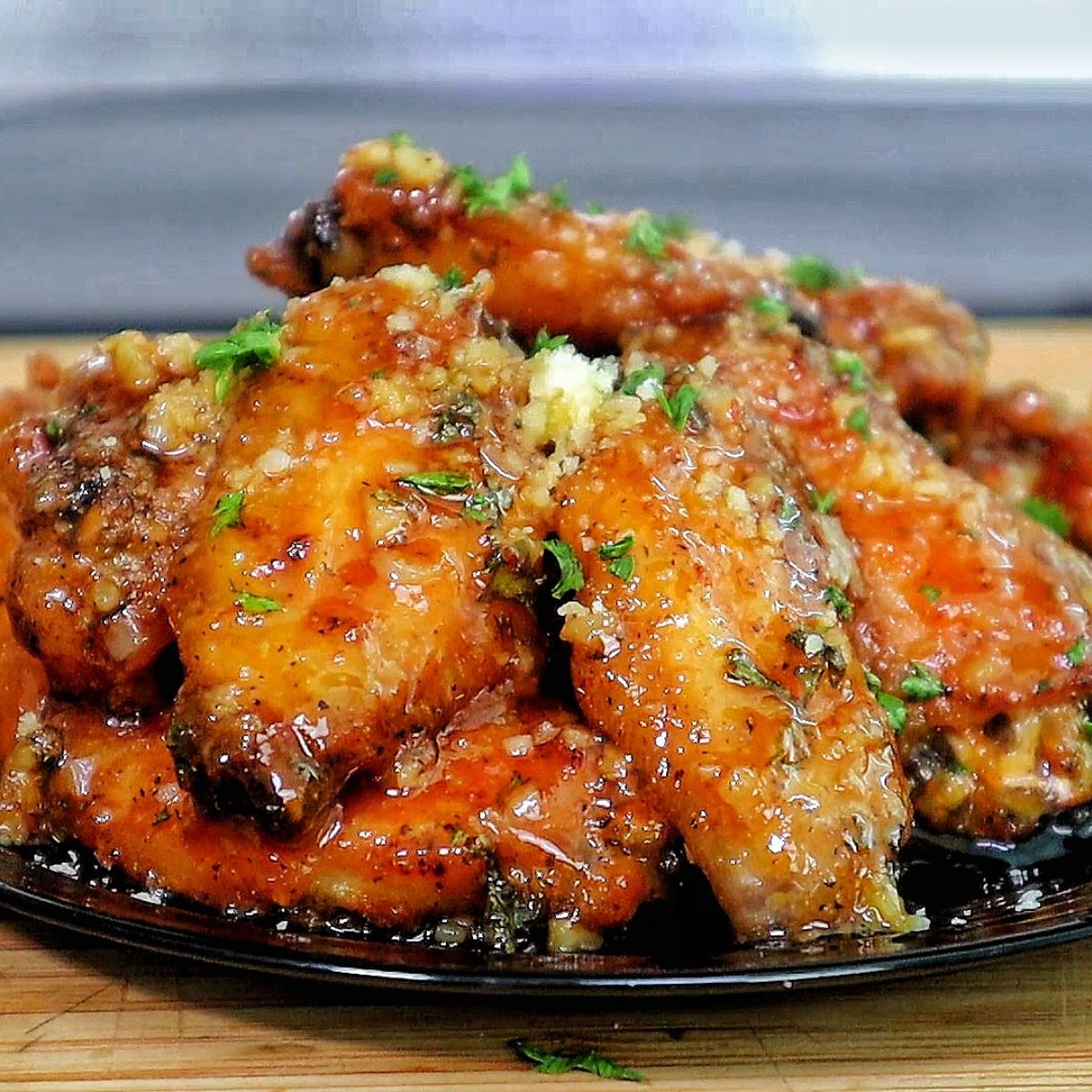 Hot Honey Garlic Parmesan Chicken Wings